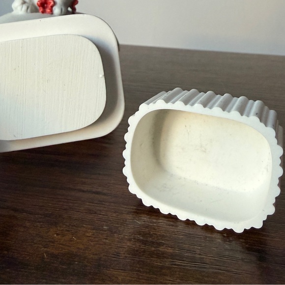 Floral Embossed Trinket Box - Picture 8 of 11